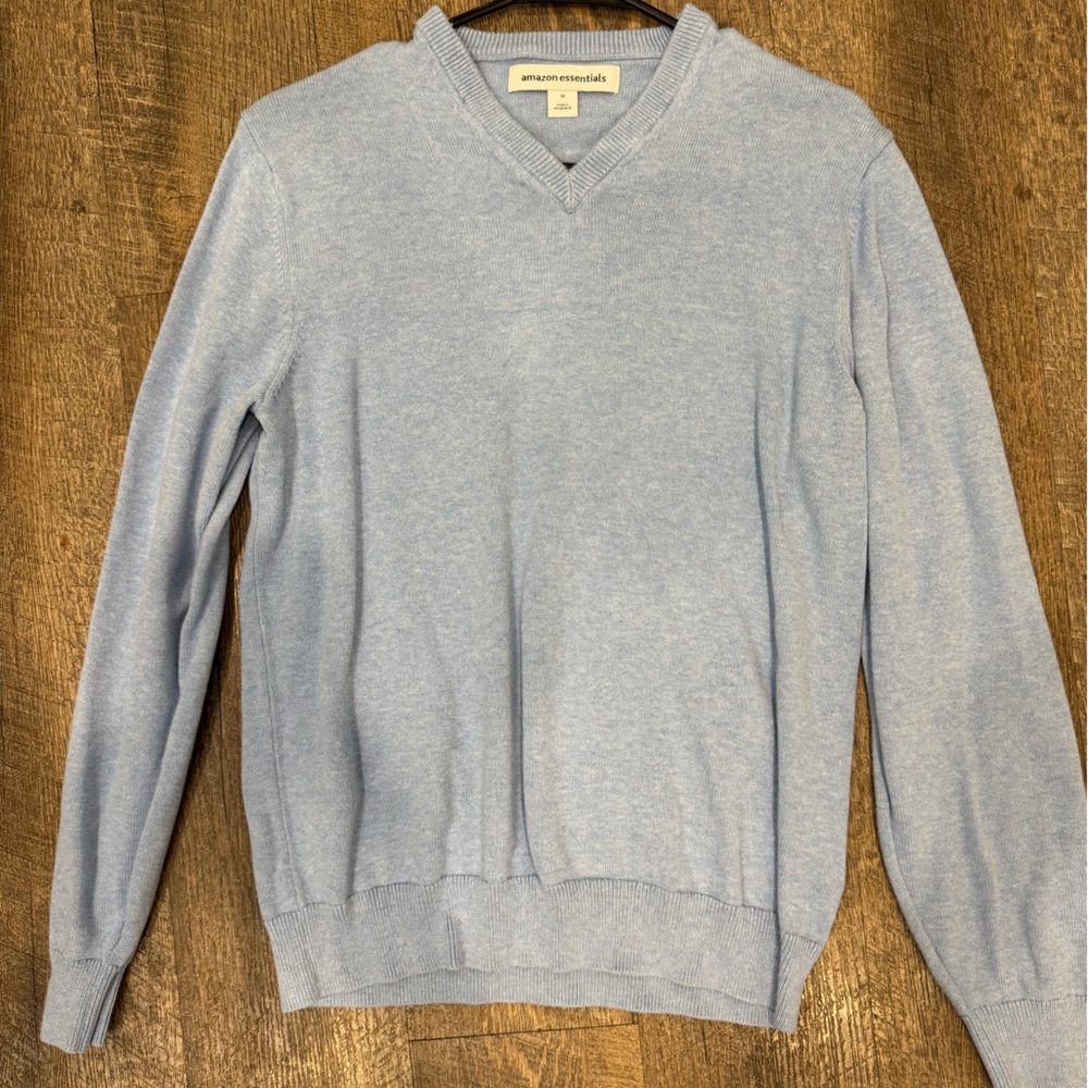 Amazon Essentials Sky Blue Knit Sweater Men’s Size Medium